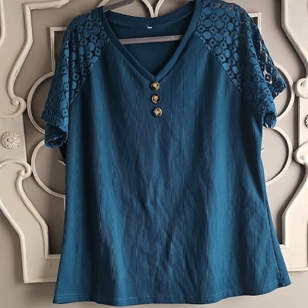 Teal Lace Sleeve Women's Top (Z02)